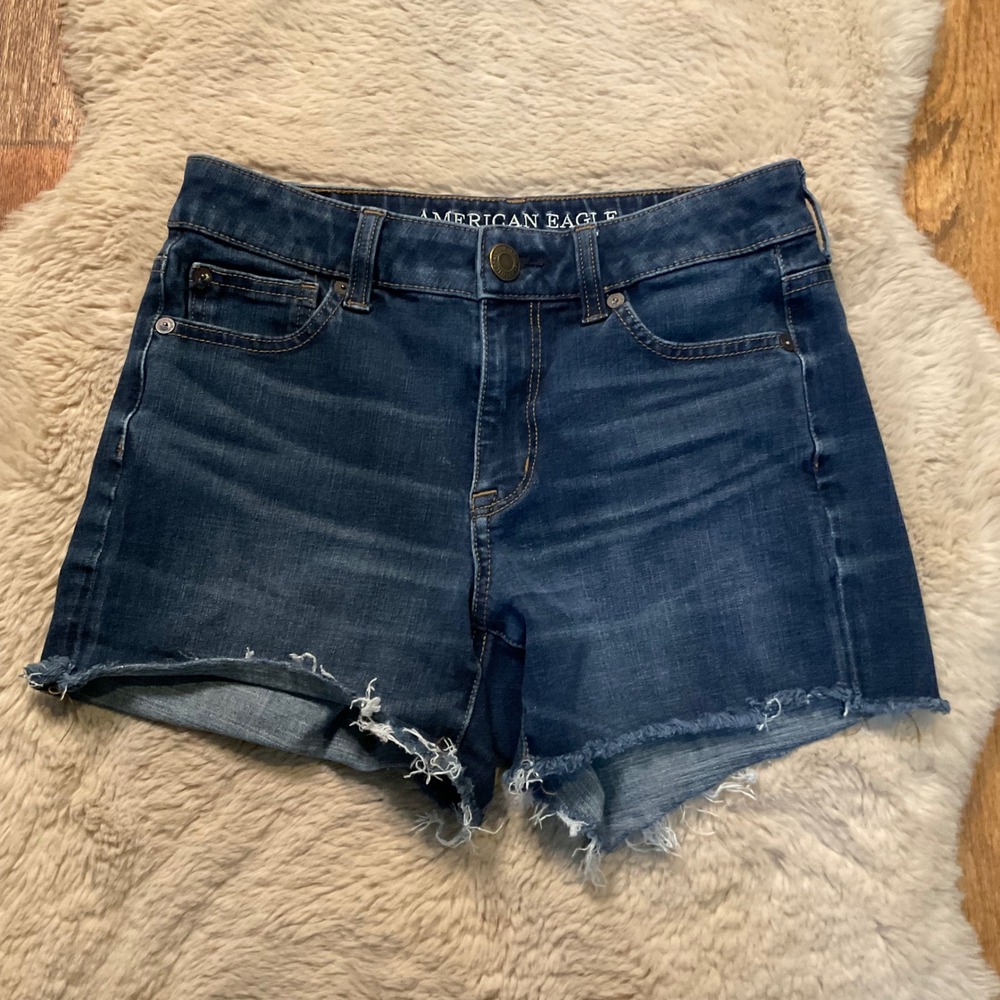 American Eagle High Rise Shortie Size 4 Dark Wash Shorts Raw‎ Hem Stretch Womens